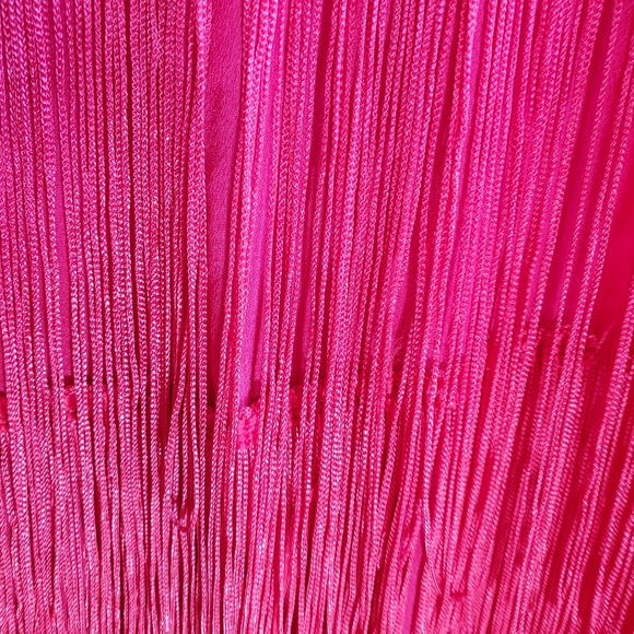 Showpo Siofra Hot Pink 4 Tier Fringe Mini Skirt Sz 0 - Picture 11 of 11